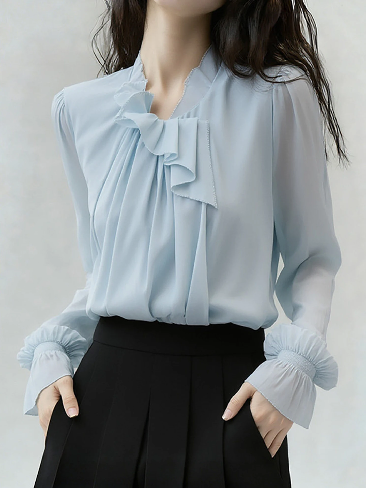 Elegant Snowflake Chiffon Shirt Long Sleeve Commute White Enhancing Bell Sleeve Korean Style Straight Cut Spring Fashion Top
Elegant Snowflake Chiffon Shirt Long Sleeve Commute White Enhancing Bell Sleeve Korean Style Straight Cut Spring Fashion Top