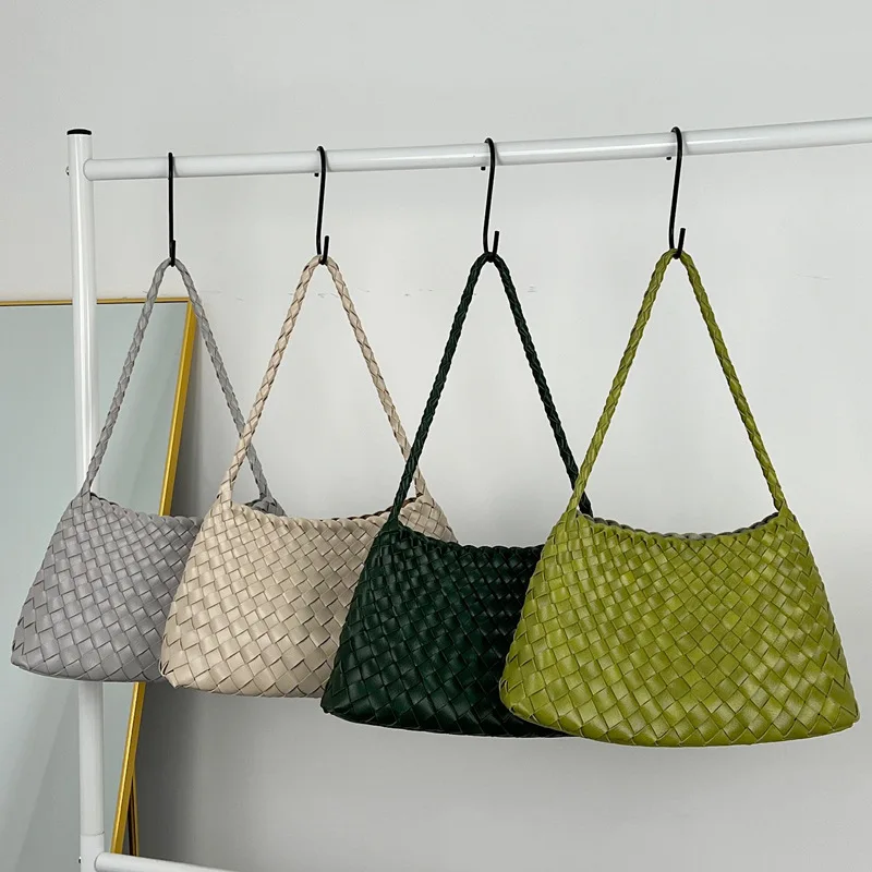 2025 New Handcrafted Leather Basket Weave Underarm Bag Women's High-End Versatile Retro Handbag Single Shoulder Bag
2025 New Handcrafted Leather Basket Weave Underarm Bag Women's High-End Versatile Retro Handbag Single Shoulder Bag