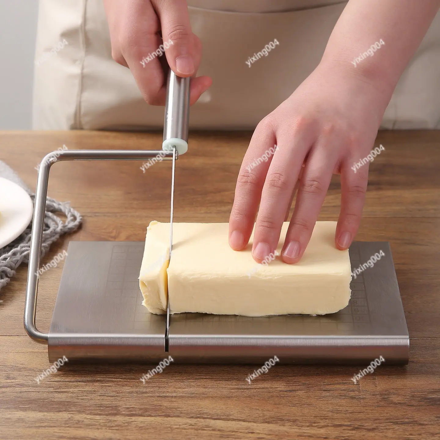 Kitchen Cheese Divider Stainless Steel Slicing Tool for Butter and Sausage Cutting
Kitchen Cheese Divider Stainless Steel Slicing Tool for Butter and Sausage Cutting