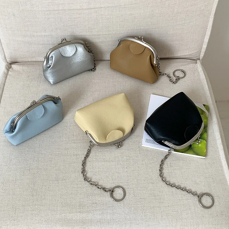 New Fashion Coin Purse Exquisite Lipstick Pouch Chain Hook Bag High Quality PU Shell Clutch Bag Earphone Case Wallet with Clasp
New Fashion Coin Purse Exquisite Lipstick Pouch Chain Hook Bag High Quality PU Shell Clutch Bag Earphone Case Wallet with Clasp