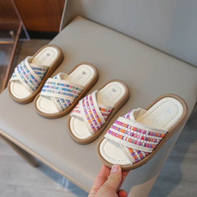 Summer Slippers New Fashion Versatile Girl Shoes Soft Sole Anti Slip Simple Kid Shoe Beach Exquisite Retro Classic Princess Shoe
Summer Slippers New Fashion Versatile Girl Shoes Soft Sole Anti Slip Simple Kid Shoe Beach Exquisite Retro Classic Princess Shoe