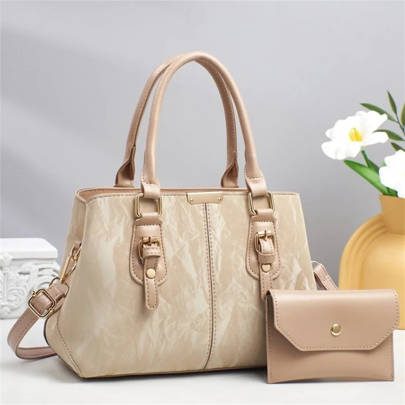 Fashionable Leather Women's Handbag Luxury Brand Famous Designer Elegant Crossbody Trendy Vintage Bag
Fashionable Leather Women's Handbag Luxury Brand Famous Designer Elegant Crossbody Trendy Vintage Bag