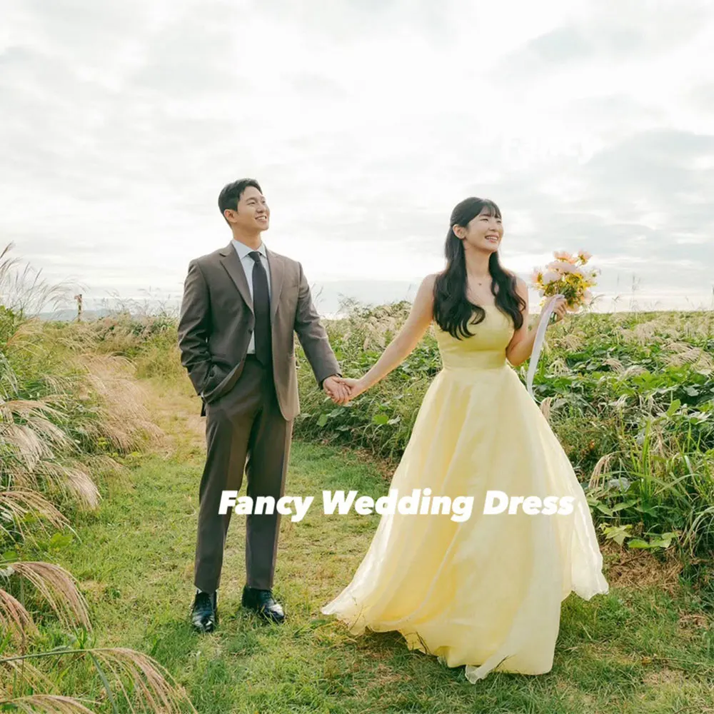 Fancy Princess Yellow Organza Wedding Dress Korea Photo Shoot A Line Sleeveless Bridal Gown Back Corset Customized
Fancy Princess Yellow Organza Wedding Dress Korea Photo Shoot A Line Sleeveless Bridal Gown Back Corset Customized