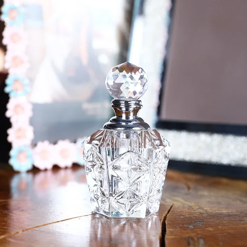 Small capacity 2ML 3ML crystal agarwood essential oil sub-packaging bottle perfume sub-packaging smell bottle convenient
Small capacity 2ML 3ML crystal agarwood essential oil sub-packaging bottle perfume sub-packaging smell bottle convenient