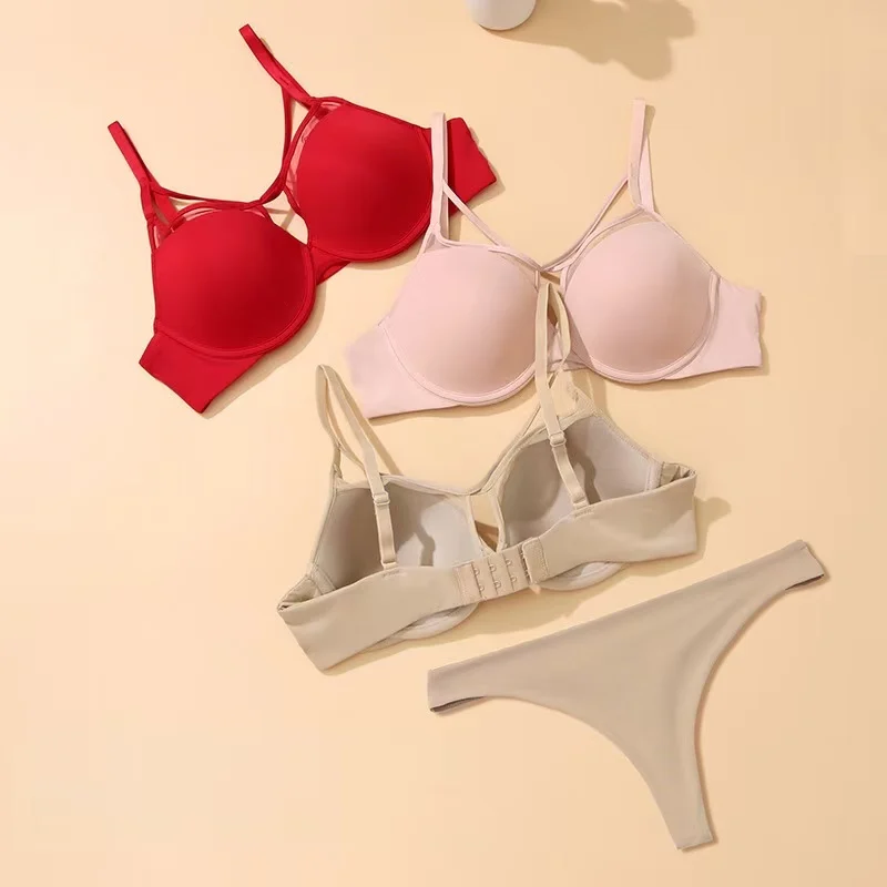 Сексуальный бесшовный тонкий бюстгальтер и комплект стрингов для женщин, большая грудь, маленькое мягкое стальное кольцо, антипровисающий комплект с бюстгальтером пуш-ап
Сексуальный бесшовный тонкий бюстгальтер и комплект стрингов для женщин, большая грудь, маленькое мягкое стальное кольцо, антипровисающий комплект с бюстгальтером пуш-ап