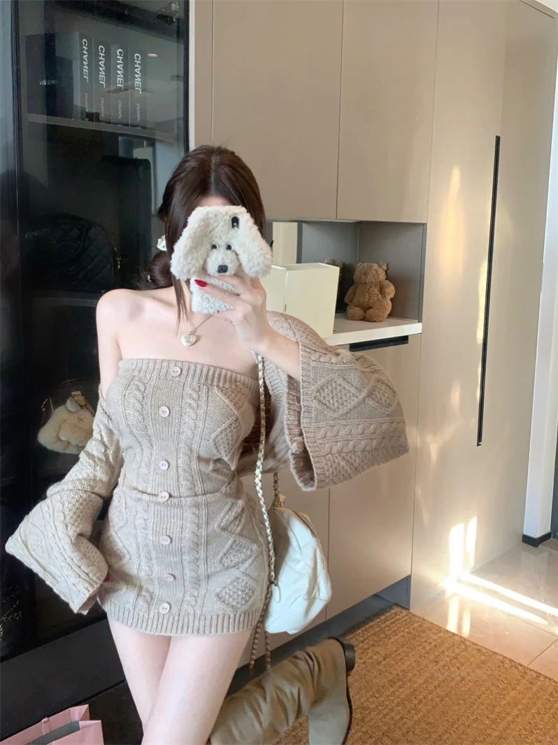 Kumikumi Red Twisted Knitted Open Cardigan And Dress Set Women's Inner Wear Spring Fashion Casual Straight Cut Medium Thick
Kumikumi Red Twisted Knitted Open Cardigan And Dress Set Women's Inner Wear Spring Fashion Casual Straight Cut Medium Thick
