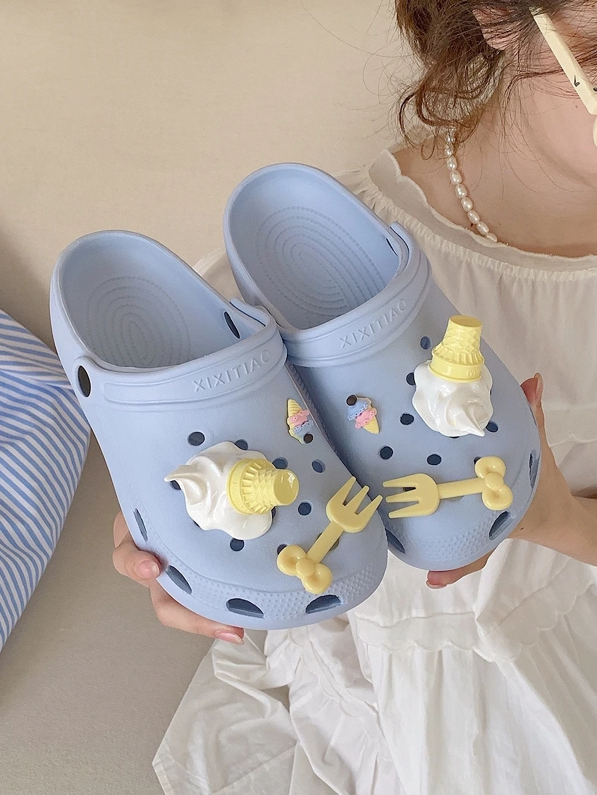 DIY Ice Cream Fork Couple Hole Garden Shoes For Outdoor Slippers Versatile Anti Odor Summer Men's And Women's Beach Sandals
DIY Ice Cream Fork Couple Hole Garden Shoes For Outdoor Slippers Versatile Anti Odor Summer Men's And Women's Beach Sandals