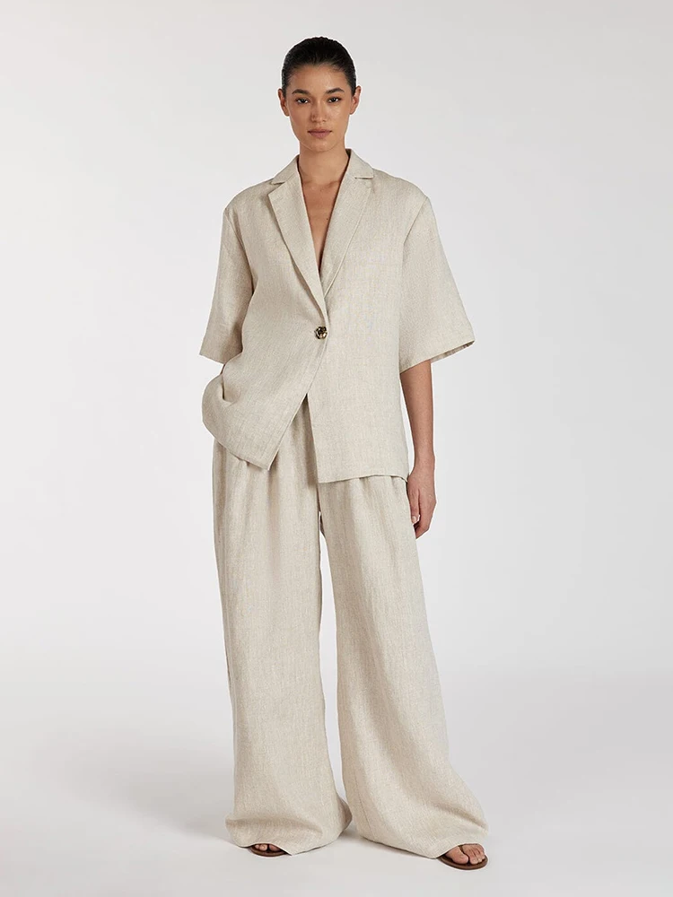 TARUXY Casual Line Commuter Set Women's Lapel Cardigan Top Loose Wide-leg Pants 2025 Summer New Female Two Piece Set Solid Color
TARUXY Casual Line Commuter Set Women's Lapel Cardigan Top Loose Wide-leg Pants 2025 Summer New Female Two Piece Set Solid Color