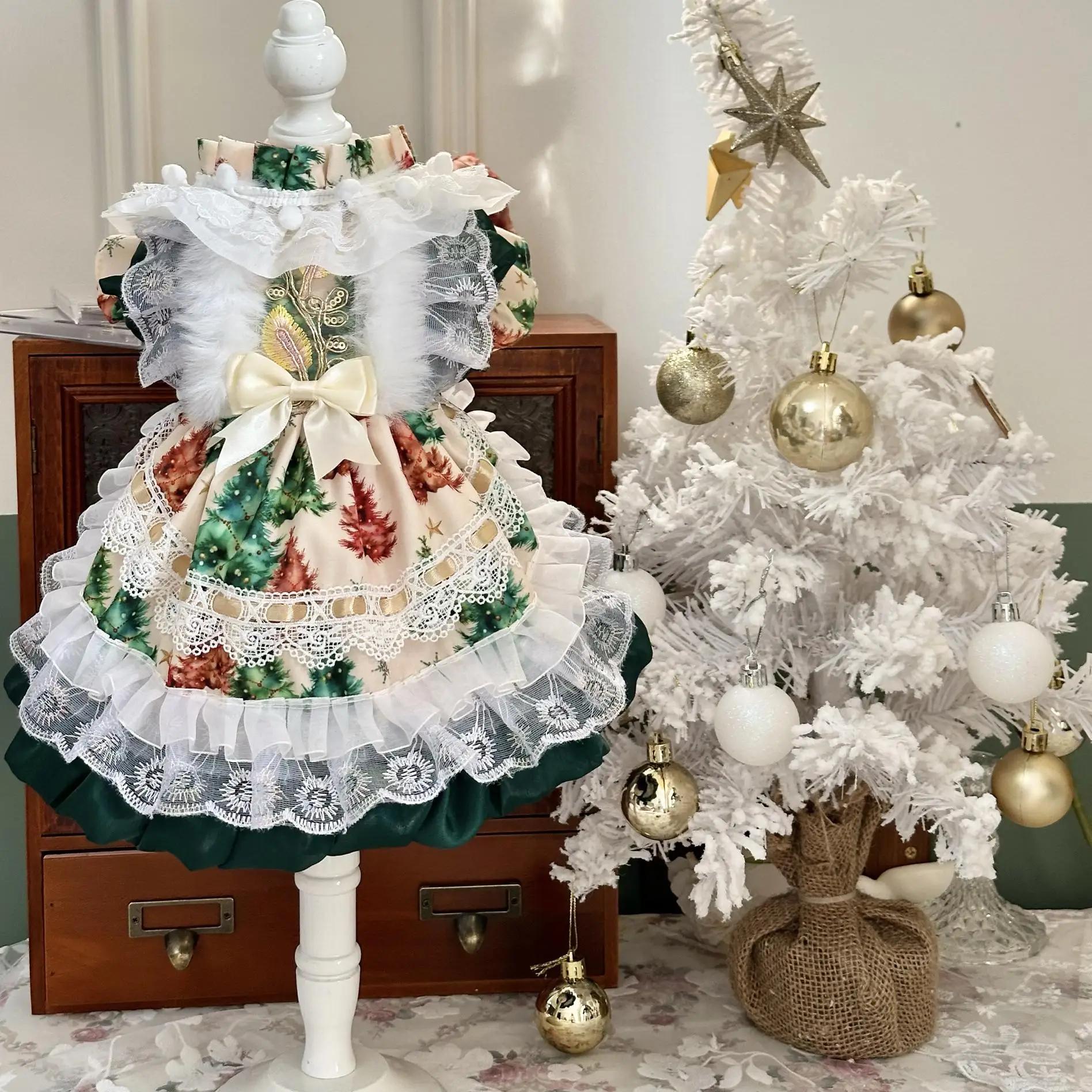 Christmas Atmosphere Pet Dog Clothes Fashion Print Festival Party Princess Dress For Small Medium Dog Samoye Poodle Puppy Skirts
Christmas Atmosphere Pet Dog Clothes Fashion Print Festival Party Princess Dress For Small Medium Dog Samoye Poodle Puppy Skirts