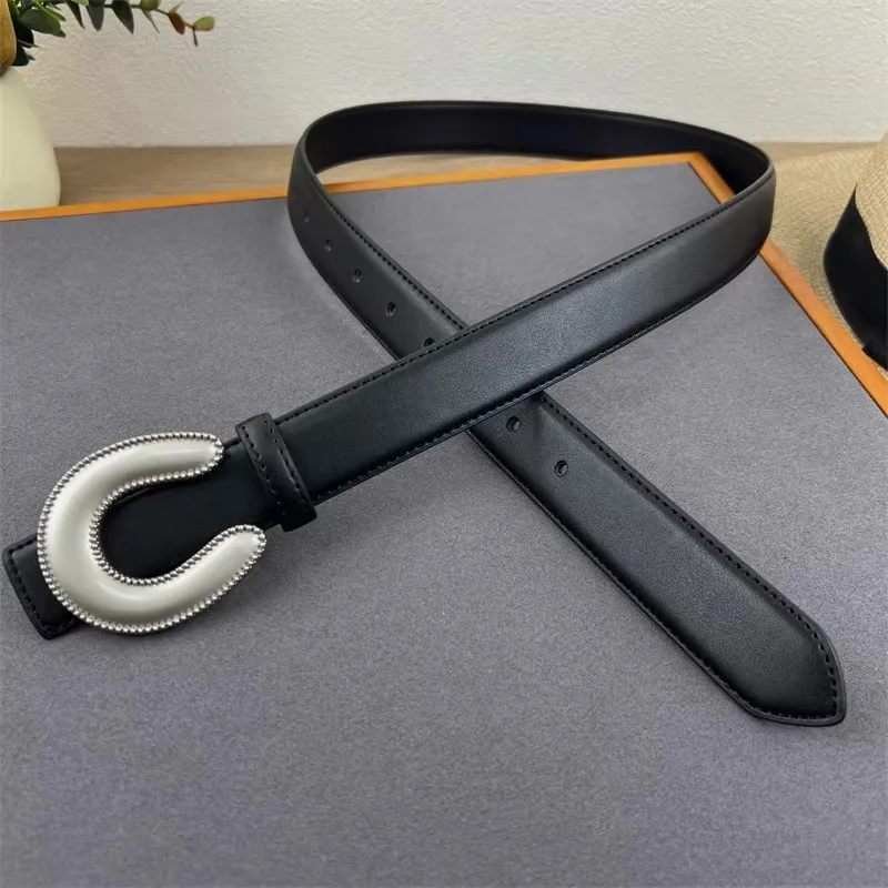 Women's Vintage Letter Buckle Genuine Leather Corset Female Cummerbund Coat Waistband Dress Decration Wide Belt J1773
Women's Vintage Letter Buckle Genuine Leather Corset Female Cummerbund Coat Waistband Dress Decration Wide Belt J1773