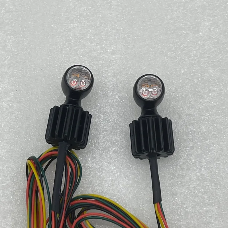 Для Harley Sportster XL 1200, Touring Dyna Softail для Honda, универсальный мотоцикл, мини-светодиодный указатель поворота, стоп-сигнал, ходовые огни
Для Harley Sportster XL 1200, Touring Dyna Softail для Honda, универсальный мотоцикл, мини-светодиодный указатель поворота, стоп-сигнал, ходовые огни