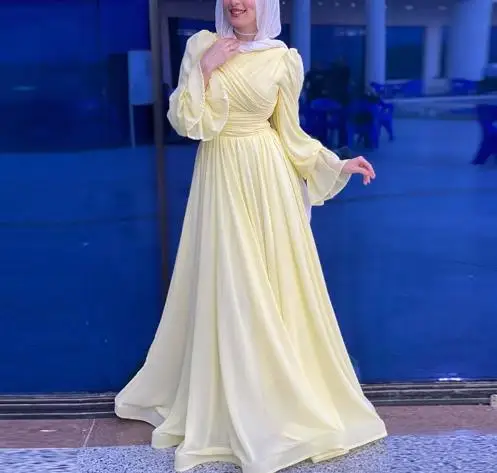 2025 autumn and winter new women's fashionable and elegant pleated waist slimming light yellow dress
2025 autumn and winter new women's fashionable and elegant pleated waist slimming light yellow dress
