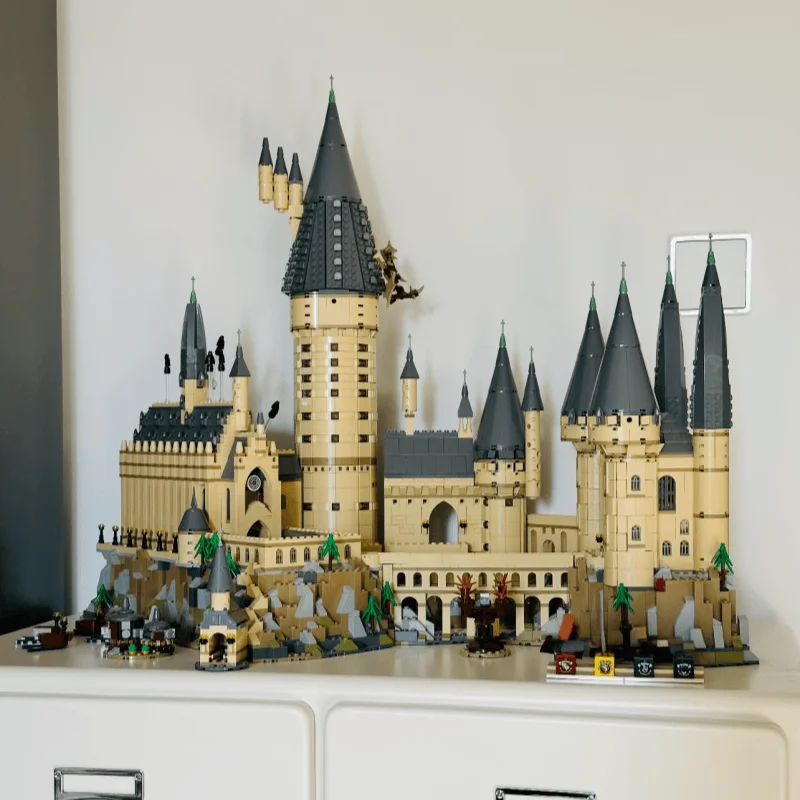 Classic bestsell Castle Building Block Model Set 6020 Pcs Compatible 71043 Assembly Bricks Birthday Christmas Toys For Kids Gift
Classic bestsell Castle Building Block Model Set 6020 Pcs Compatible 71043 Assembly Bricks Birthday Christmas Toys For Kids Gift