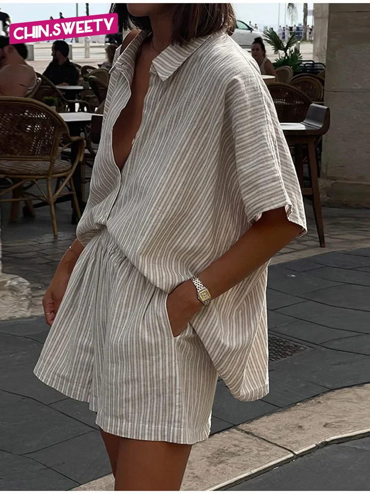 Striped Short Sleeved Shirt Shorts Suit Women's Casual Commuting Loose Lapel 2 Piece Set 2025 New Summer Female Daily Outfit
Striped Short Sleeved Shirt Shorts Suit Women's Casual Commuting Loose Lapel 2 Piece Set 2025 New Summer Female Daily Outfit