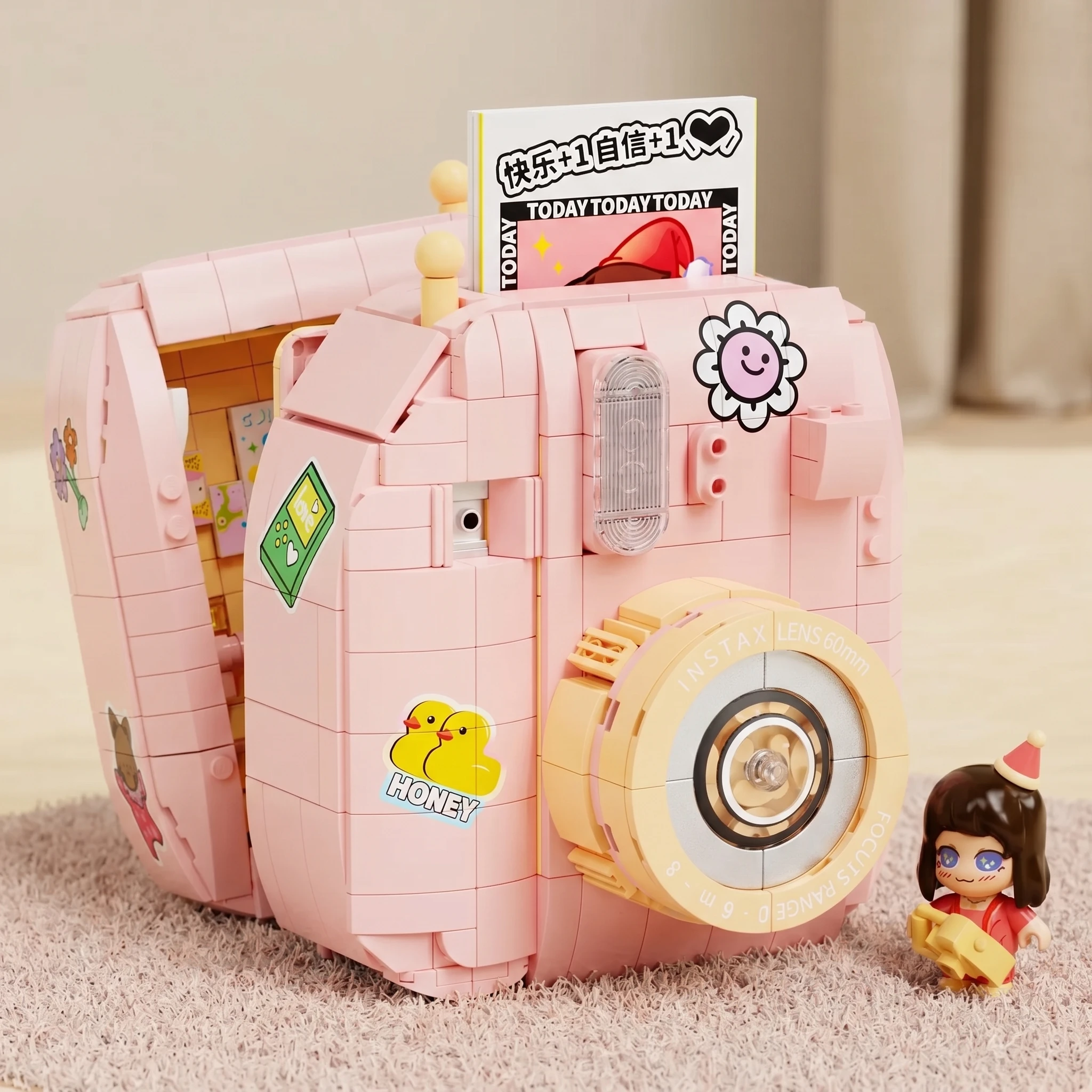 Kawaii Pink Instant Photo Camera Building Blocks 777PCS Simulation Model Bricks Desktop Display Educational DIY Birthday Gift
Kawaii Pink Instant Photo Camera Building Blocks 777PCS Simulation Model Bricks Desktop Display Educational DIY Birthday Gift