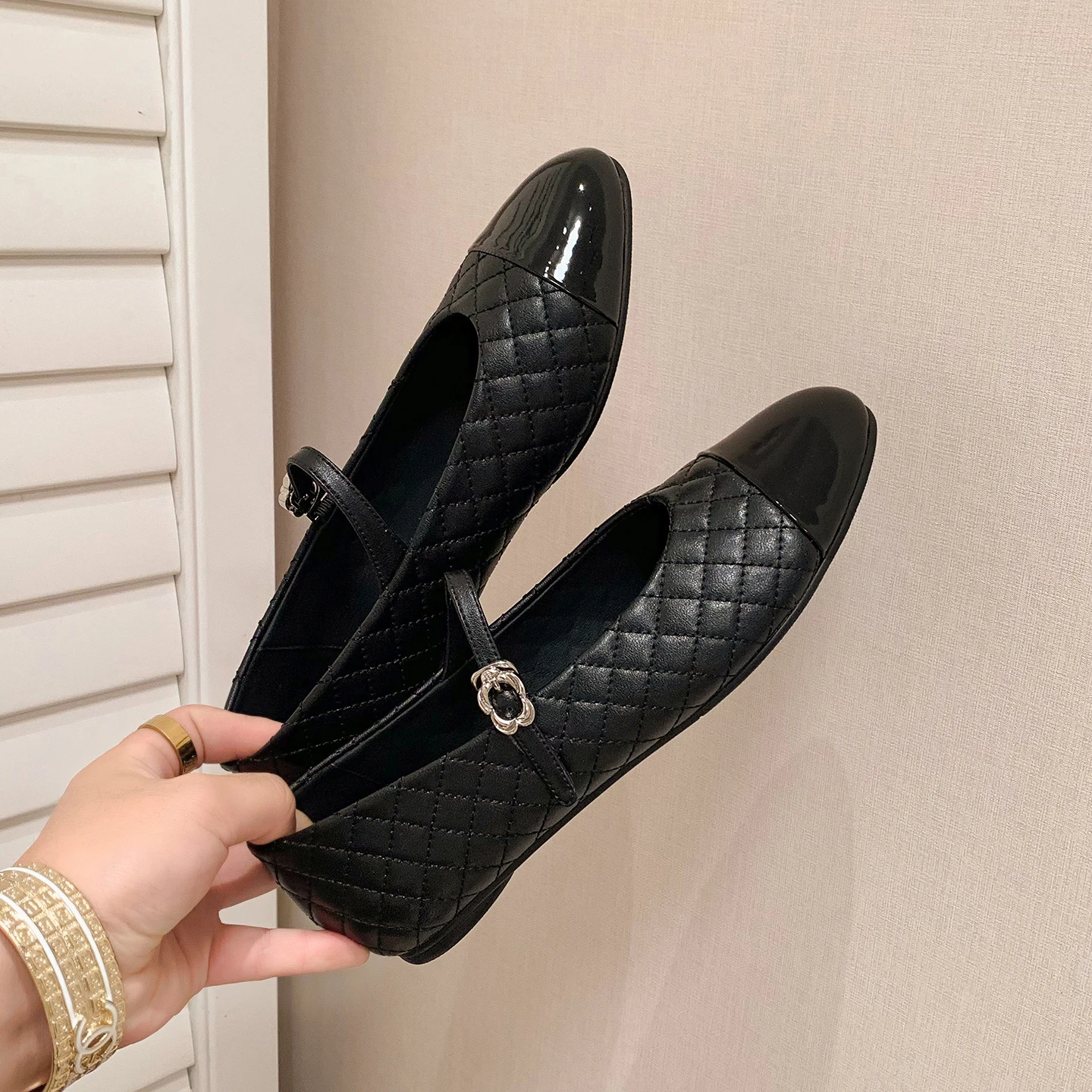 Fashion Women Elegant Mary Jane Shoes Comfortable Flats Luxury Genuine Leather French Pumps Office Daily Party Size 34-41
Fashion Women Elegant Mary Jane Shoes Comfortable Flats Luxury Genuine Leather French Pumps Office Daily Party Size 34-41