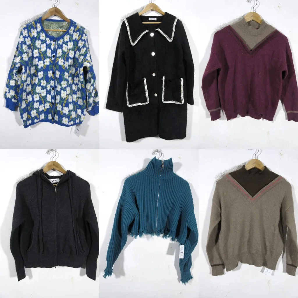 Vintage Cartoon Embroidery Knitted Cardigan Soft Girl Overhead Sweater Street Sle Loose Fit Long Sve round Ne Warmth A...
Vintage Cartoon Embroidery Knitted Cardigan Soft Girl Overhead Sweater Street Sle Loose Fit Long Sve round Ne Warmth A...