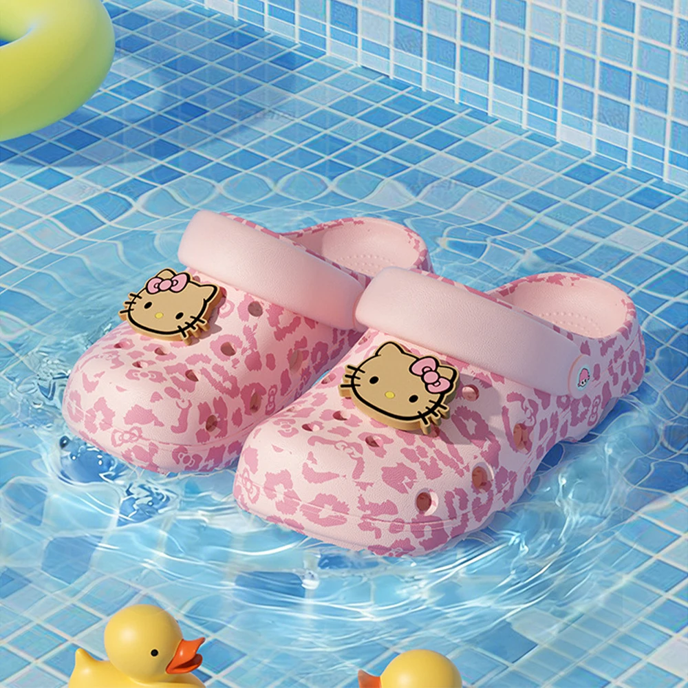 Новые милые женские тапочки Sanrio Hello Kitty, женские тапочки с мультяшными персонажами, аксессуары для улицы, с толстой подошвой из ЭВА, нескользящие, мягкие сандалии
Новые милые женские тапочки Sanrio Hello Kitty, женские тапочки с мультяшными персонажами, аксессуары для улицы, с толстой подошвой из ЭВА, нескользящие, мягкие сандалии