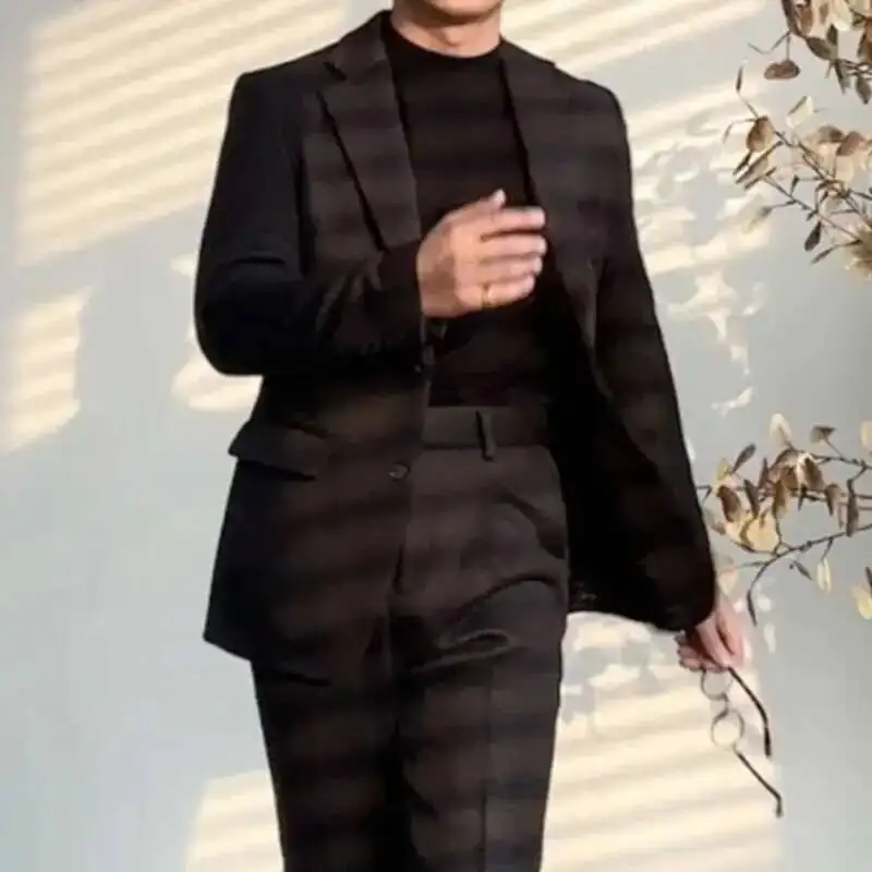 British Black Single Breasted Business Suits For Men Luxury Formal Casual Dress Suits 2 Pieces Elegant Slim Fit Costume Homme
British Black Single Breasted Business Suits For Men Luxury Formal Casual Dress Suits 2 Pieces Elegant Slim Fit Costume Homme