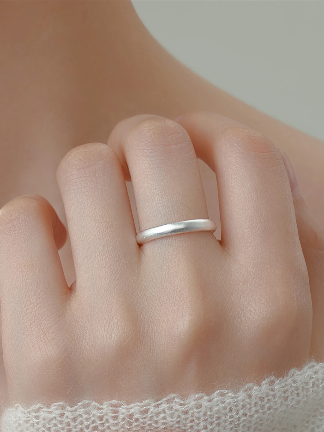 Classic Design Open Adjustable Snake Back Ring S999 Pure Silver Fashionable Versatile Minimalist Style for Casual Daily Wear
Classic Design Open Adjustable Snake Back Ring S999 Pure Silver Fashionable Versatile Minimalist Style for Casual Daily Wear