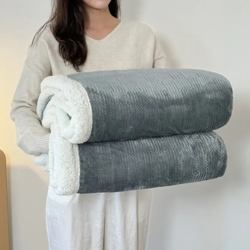 2024 new double-layer babe fleece jacquard Shu cotton lamb fleece blanket knitted milk fleece thickened nap blanket
2024 new double-layer babe fleece jacquard Shu cotton lamb fleece blanket knitted milk fleece thickened nap blanket