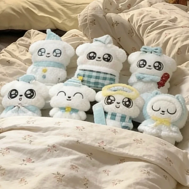 This terrible winter warmth is accompanied by a series of plush blind box toy pendants, mysterious boxes and surprise gifts.
This terrible winter warmth is accompanied by a series of plush blind box toy pendants, mysterious boxes and surprise gifts.