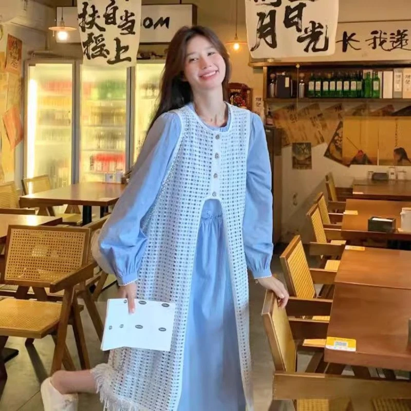 Japanese Shirt Dress Suit Women's Spring and Summer 2025 French Lazy Wind Hollow Blouse Loose Two-piece Suit
Japanese Shirt Dress Suit Women's Spring and Summer 2025 French Lazy Wind Hollow Blouse Loose Two-piece Suit