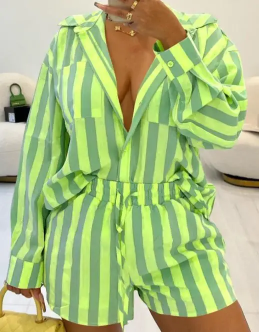 Fashion Casual Two-piece Women's Loose Striped Print Button Pocket Design Long Sleeve Shirt Top and Drawstring Shorts Set
Fashion Casual Two-piece Women's Loose Striped Print Button Pocket Design Long Sleeve Shirt Top and Drawstring Shorts Set