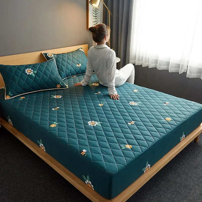 Thickened Washed Cotton Waterproof Quilted Mattress Cover Protective Sleeve
Thickened Washed Cotton Waterproof Quilted Mattress Cover Protective Sleeve