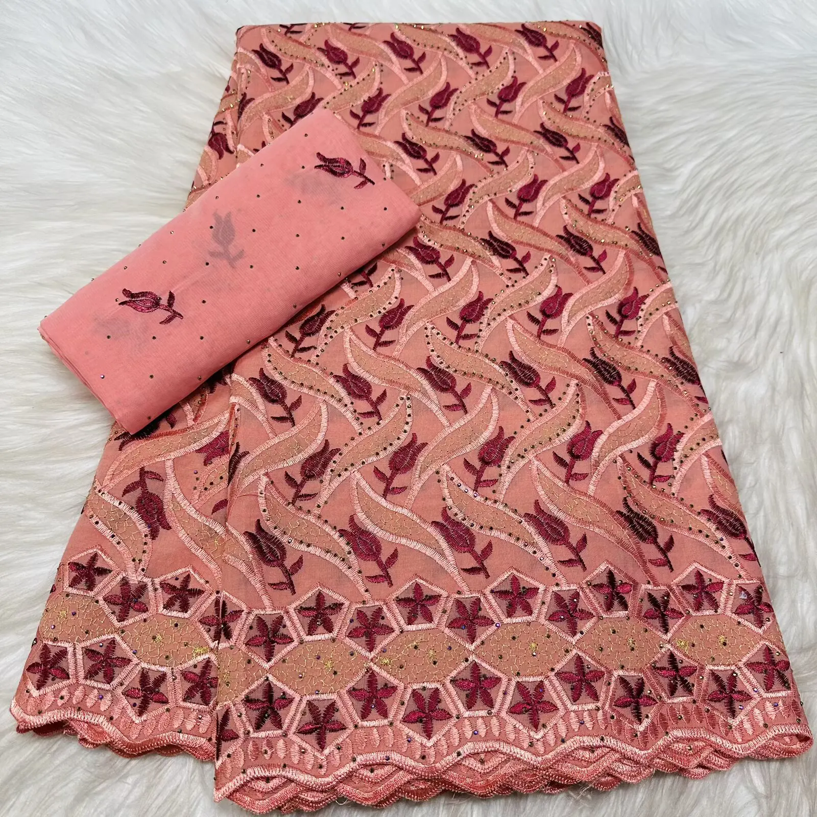 5+2 yards 100% Swiss Lace Fabric With Stones Hot Sale 2026 African Nigerian French for High End Wedding Party Bride Sewing Dress
5+2 yards 100% Swiss Lace Fabric With Stones Hot Sale 2026 African Nigerian French for High End Wedding Party Bride Sewing Dress