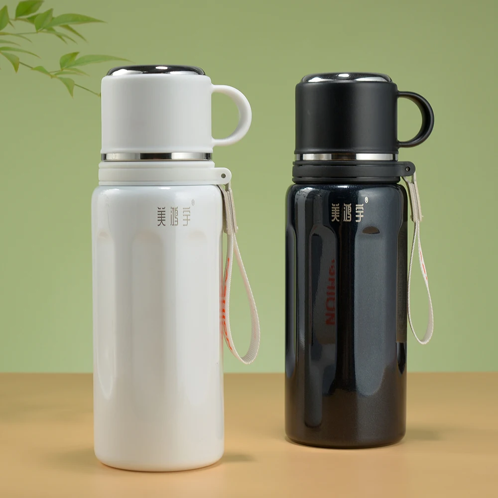 Изолированная бутылка для воды на 600–1000 мл, термос из нержавеющей стали с двойными стенками 316, ремень для переноски, портативная термочашка
Изолированная бутылка для воды на 600–1000 мл, термос из нержавеющей стали с двойными стенками 316, ремень для переноски, портативная термочашка