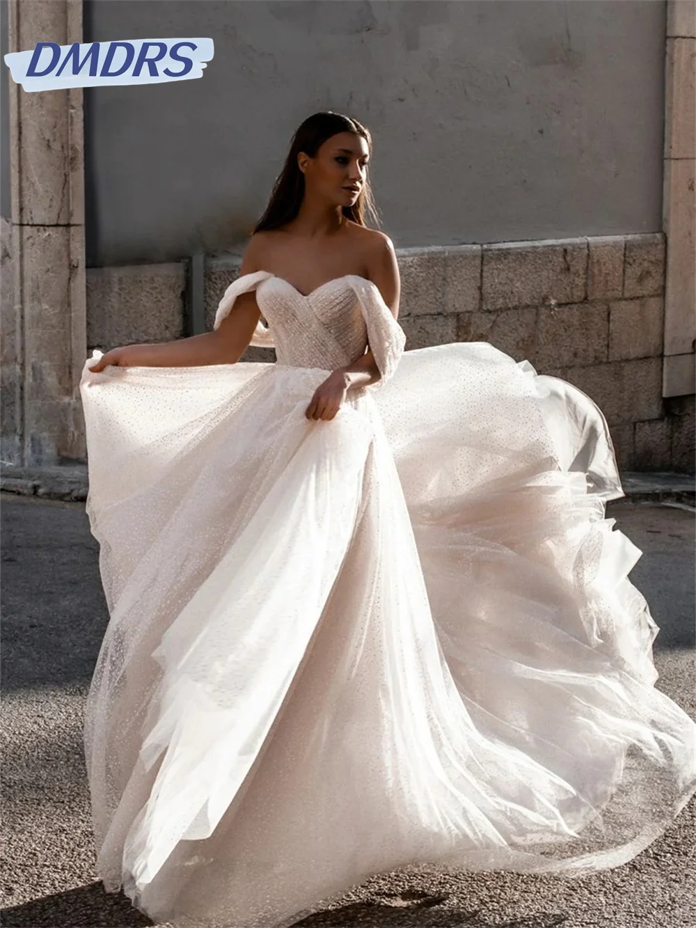 Charming Off-The-Shoulder Wedding Dress 2024 Classic Sleeveless Bridal Gowns Simple Strapless Evening Dress Vestidos De Novia
Charming Off-The-Shoulder Wedding Dress 2024 Classic Sleeveless Bridal Gowns Simple Strapless Evening Dress Vestidos De Novia