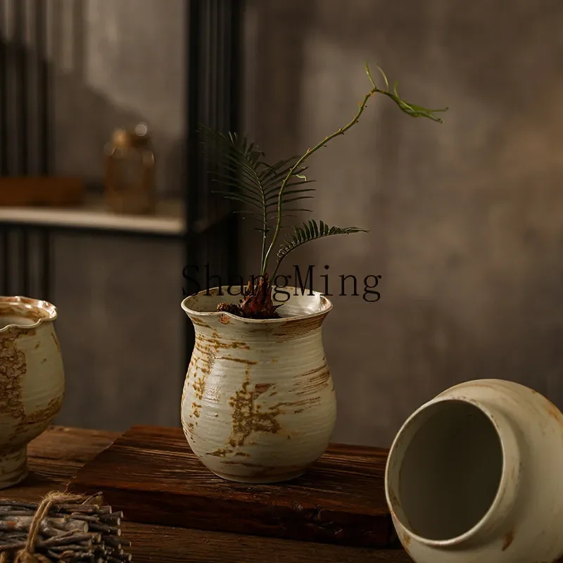 CL ceramic flower pot small retro Zen coarse pottery jar creative ornament triangle plum special flower device
CL ceramic flower pot small retro Zen coarse pottery jar creative ornament triangle plum special flower device