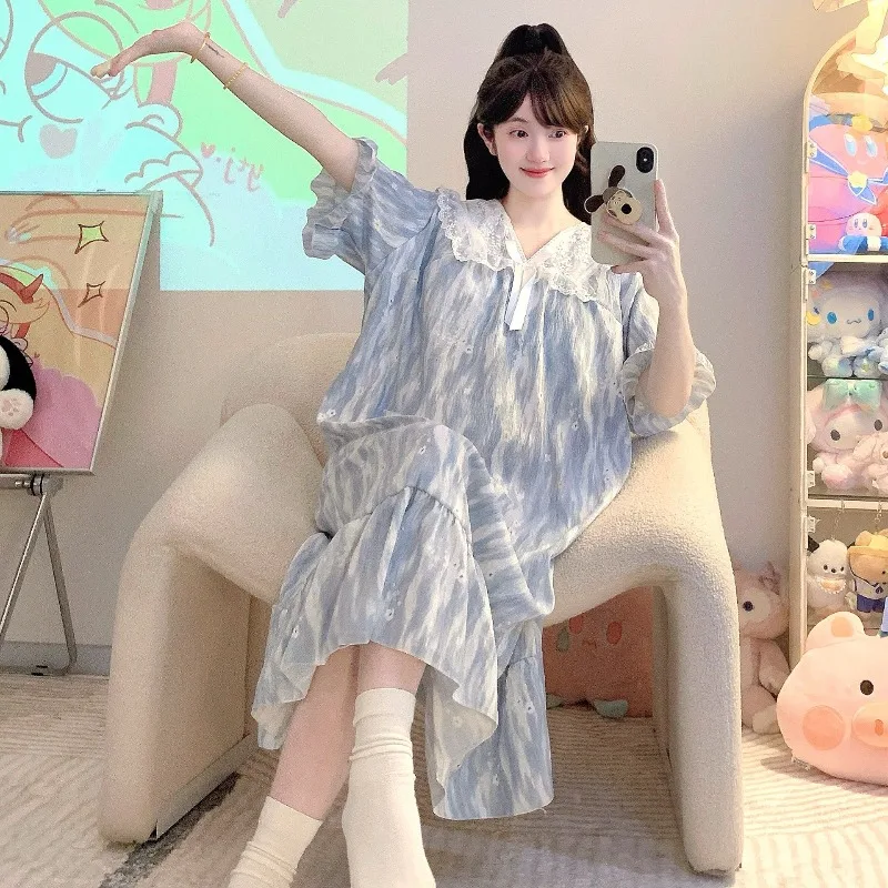 Plus Size Women Soft Cloud Cotton Sleepwear Lace Ruffle Princess Style Loose Nightgown with Chest Pad Korean Girl Summer Pajamas
Plus Size Women Soft Cloud Cotton Sleepwear Lace Ruffle Princess Style Loose Nightgown with Chest Pad Korean Girl Summer Pajamas