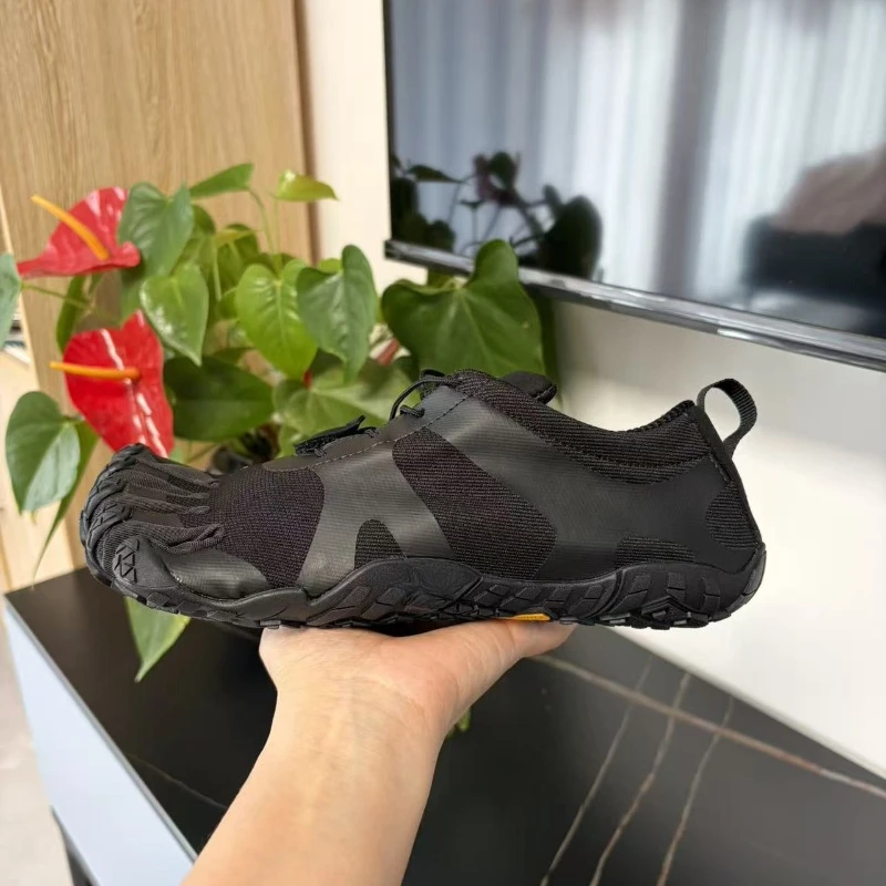 Trendy Fashion V Soul Unisex Barefoot Dance Shoes Lightweight Quick Dry Breathable Five Finger Footwear for Yoga Walking Outdoor Sports
Trendy Fashion V Soul Unisex Barefoot Dance Shoes Lightweight Quick Dry Breathable Five Finger Footwear for Yoga Walking Outdoor Sports