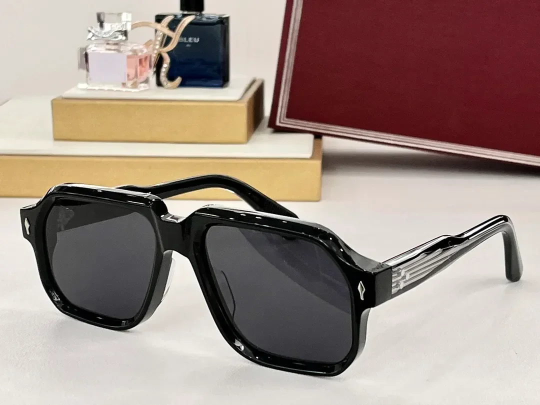 Fashion Sunglasses For Women and Men CHALLENGER Style Anti-Ultraviolet Retro Plate Full Frame Special design Glasses Random Box
Fashion Sunglasses For Women and Men CHALLENGER Style Anti-Ultraviolet Retro Plate Full Frame Special design Glasses Random Box