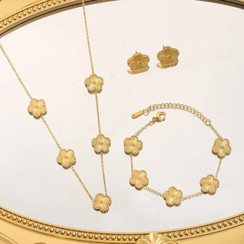 Blossom Plant Five Leaf Flower Plant Jewelry Set Bracelet Necklace Earrings Women's Stainless Steel Clover Wedding Christmas
Blossom Plant Five Leaf Flower Plant Jewelry Set Bracelet Necklace Earrings Women's Stainless Steel Clover Wedding Christmas