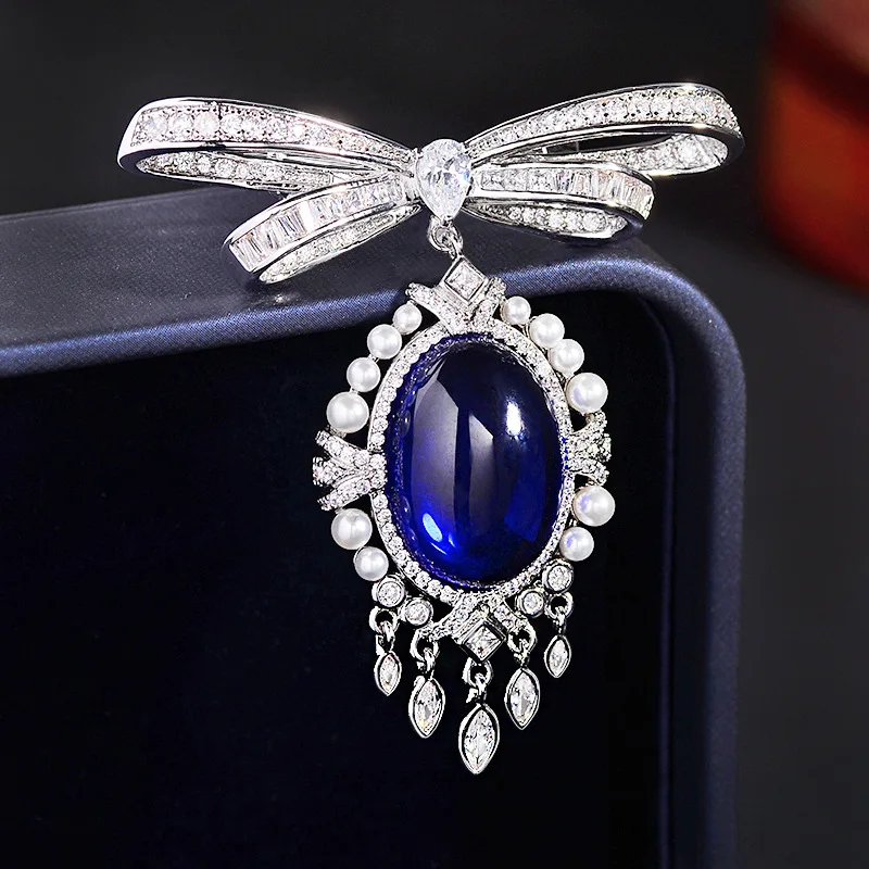 New Fashionable Water Droplet Pendant Luxurious Tassel Design Bow Brooches for Women and Men Temperament High-end Accessory Pin
New Fashionable Water Droplet Pendant Luxurious Tassel Design Bow Brooches for Women and Men Temperament High-end Accessory Pin