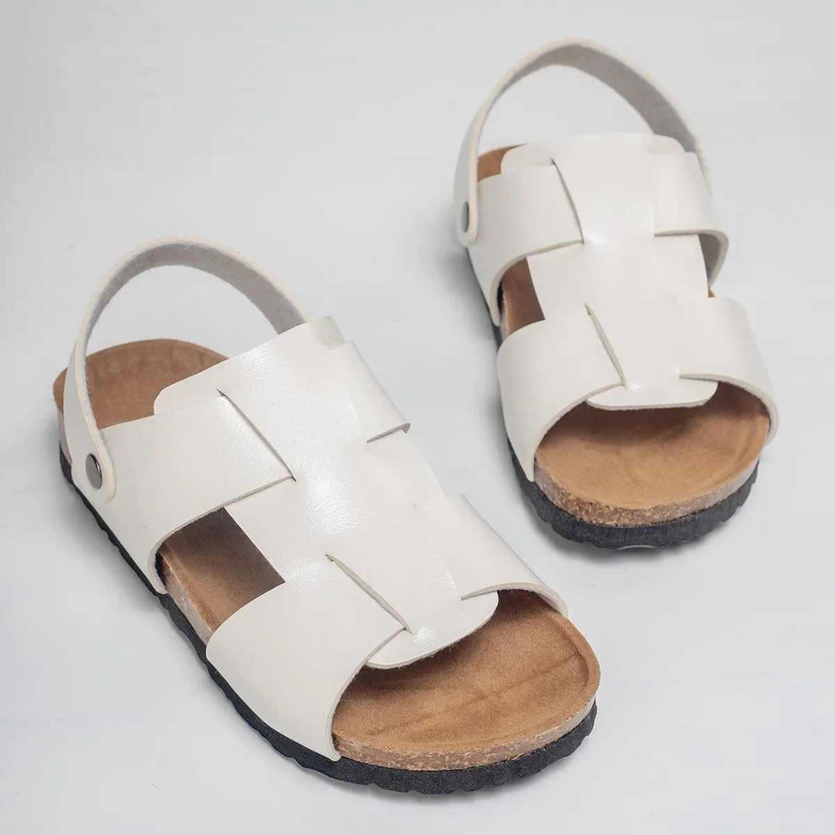 Новинка 2023 года, кожаные пробковые шлепанцы Birkenstocks для детей, винтажная летняя одежда, тапочки Muller, модные повседневные пляжные сандалии
Новинка 2023 года, кожаные пробковые шлепанцы Birkenstocks для детей, винтажная летняя одежда, тапочки Muller, модные повседневные пляжные сандалии