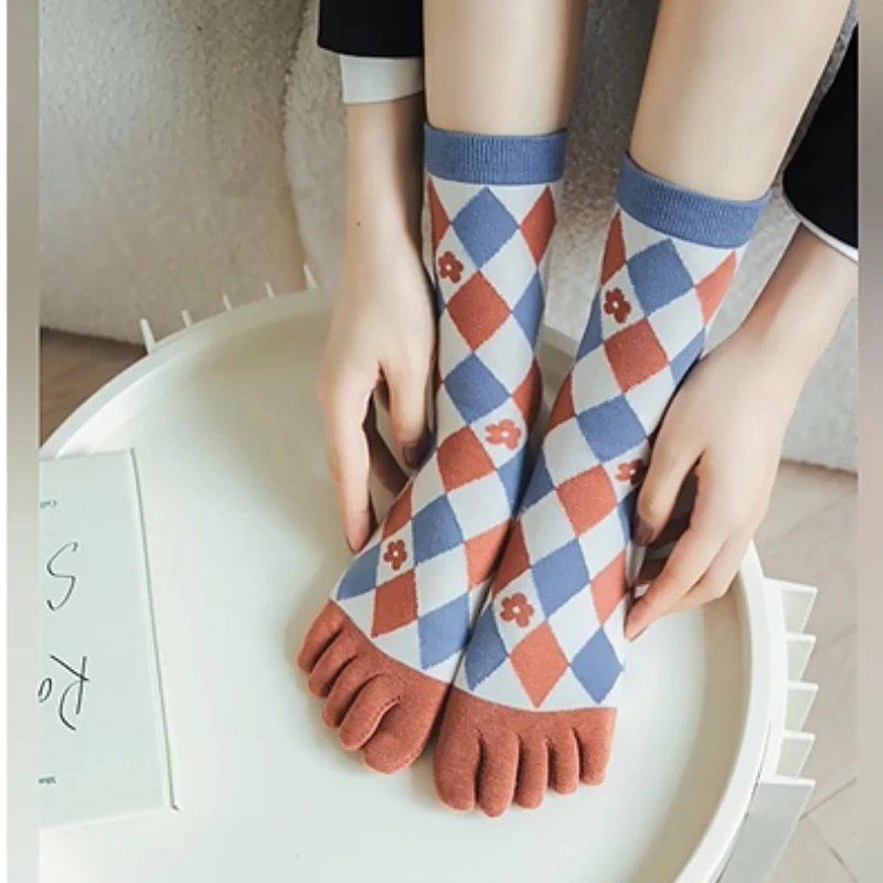 Five Fingers Women Socks Animals Cartoon Print Japanese Kawaii Cute Socks Casual Plaid Harajuku Floral Retro Vintage Socks Women
Five Fingers Women Socks Animals Cartoon Print Japanese Kawaii Cute Socks Casual Plaid Harajuku Floral Retro Vintage Socks Women