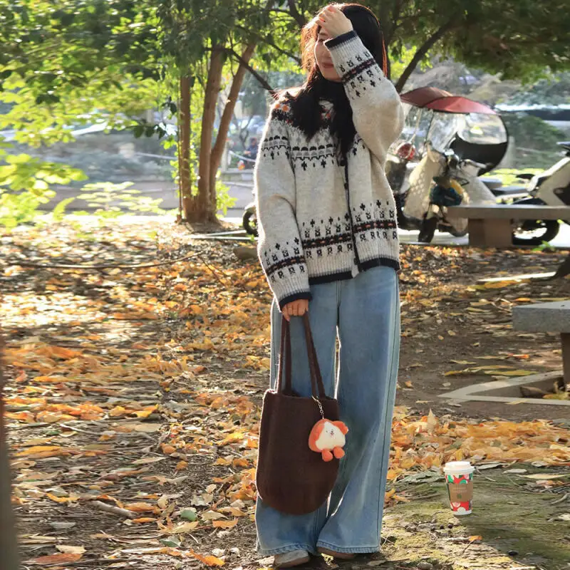 Женский вязаный кардиган с капюшоном в стиле ретро, пуловер с длинными рукавами, пальто, топ, утепленный теплый повседневный свободный свитер, куртки, осень-зима
Женский вязаный кардиган с капюшоном в стиле ретро, пуловер с длинными рукавами, пальто, топ, утепленный теплый повседневный свободный свитер, куртки, осень-зима