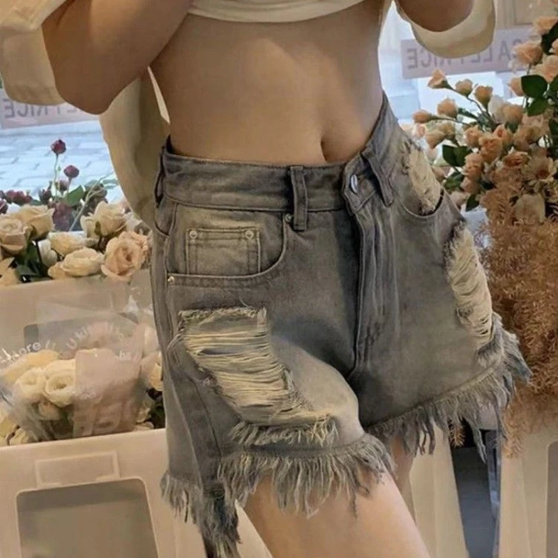Old Retro Ripped Denim Shorts for Women New Style Design Slimming Straight High Waist A-line Hot Pants
Old Retro Ripped Denim Shorts for Women New Style Design Slimming Straight High Waist A-line Hot Pants