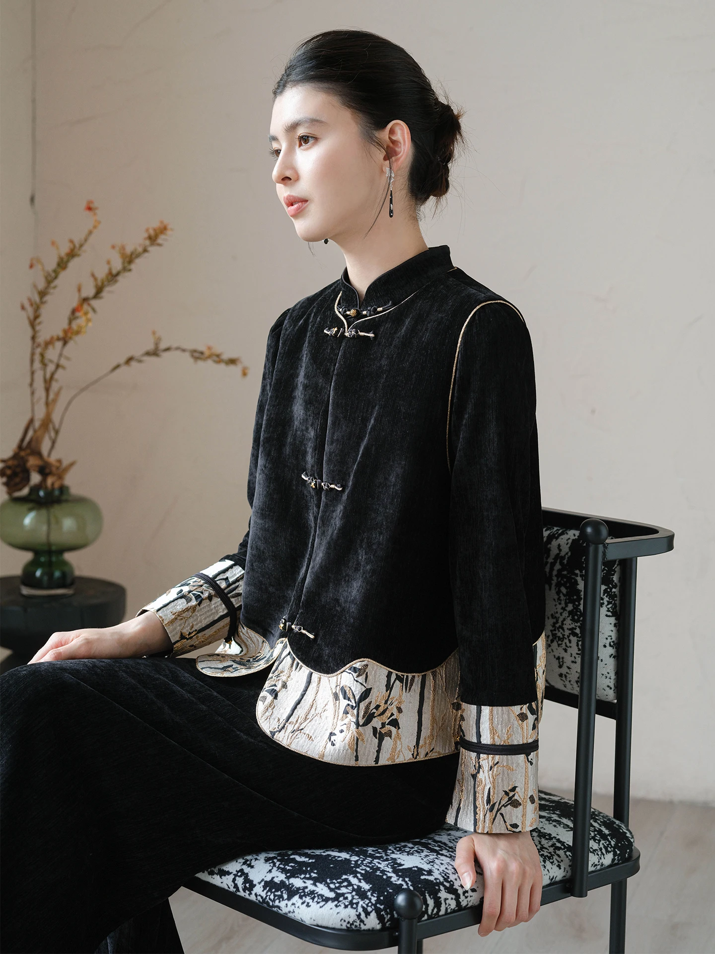 Ele New Chinese Sle Women's Vest Autumn Winter Seasonal Faionable Button up ort Svel Polyester Fiber Top
Ele New Chinese Sle Women's Vest Autumn Winter Seasonal Faionable Button up ort Svel Polyester Fiber Top