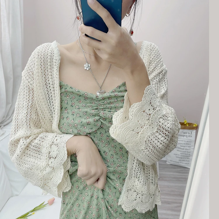 Delicate Knitted Cardigan Shawl Outerwear Short Thin Long Sleeve White Hollow out Hook Flower Women's Versatile Commute Style...
Delicate Knitted Cardigan Shawl Outerwear Short Thin Long Sleeve White Hollow out Hook Flower Women's Versatile Commute Style...