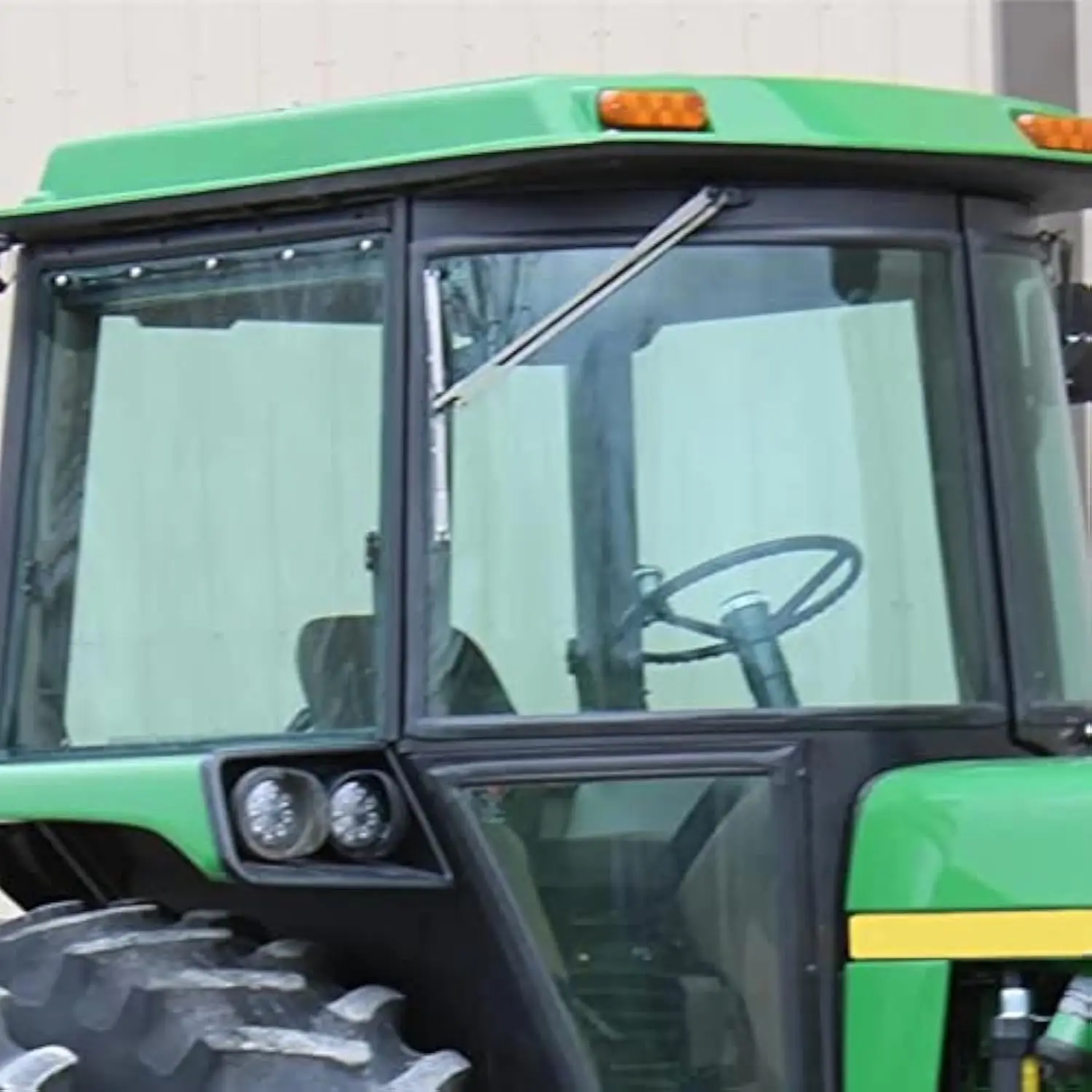 E-R50753 RH Upper Windshield Glass for John Deere 4030, 4040, 4040S, 4050, 4230, 4240, 4240S, 4250, 4350, 4430, 4440, 4450, 463
E-R50753 RH Upper Windshield Glass for John Deere 4030, 4040, 4040S, 4050, 4230, 4240, 4240S, 4250, 4350, 4430, 4440, 4450, 463