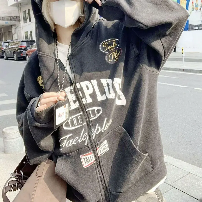 American Retro Printed Sweatshirts 2025 Spring Autumn Casual Hooded Female Clothing Loose Stylish Distressed Long Sleeve Hoodies
American Retro Printed Sweatshirts 2025 Spring Autumn Casual Hooded Female Clothing Loose Stylish Distressed Long Sleeve Hoodies