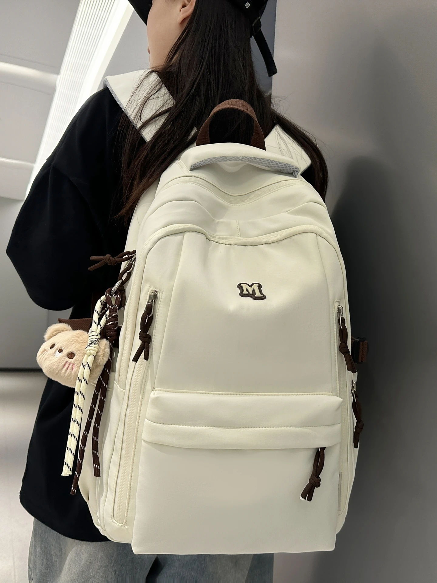 Large Capaci School Bapa for Junior And High School Students Faionable Trendy Casual Double oulder Bag Nylon Material
Large Capaci School Bapa for Junior And High School Students Faionable Trendy Casual Double oulder Bag Nylon Material