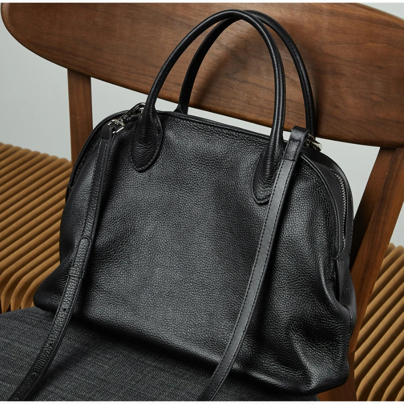 Retro Simple Handbag Stylish Top-grain Cowhide Shoulder Bag Luxury Solid Color Shoulder Bag High-end Adjustable Crossbody Bag
Retro Simple Handbag Stylish Top-grain Cowhide Shoulder Bag Luxury Solid Color Shoulder Bag High-end Adjustable Crossbody Bag