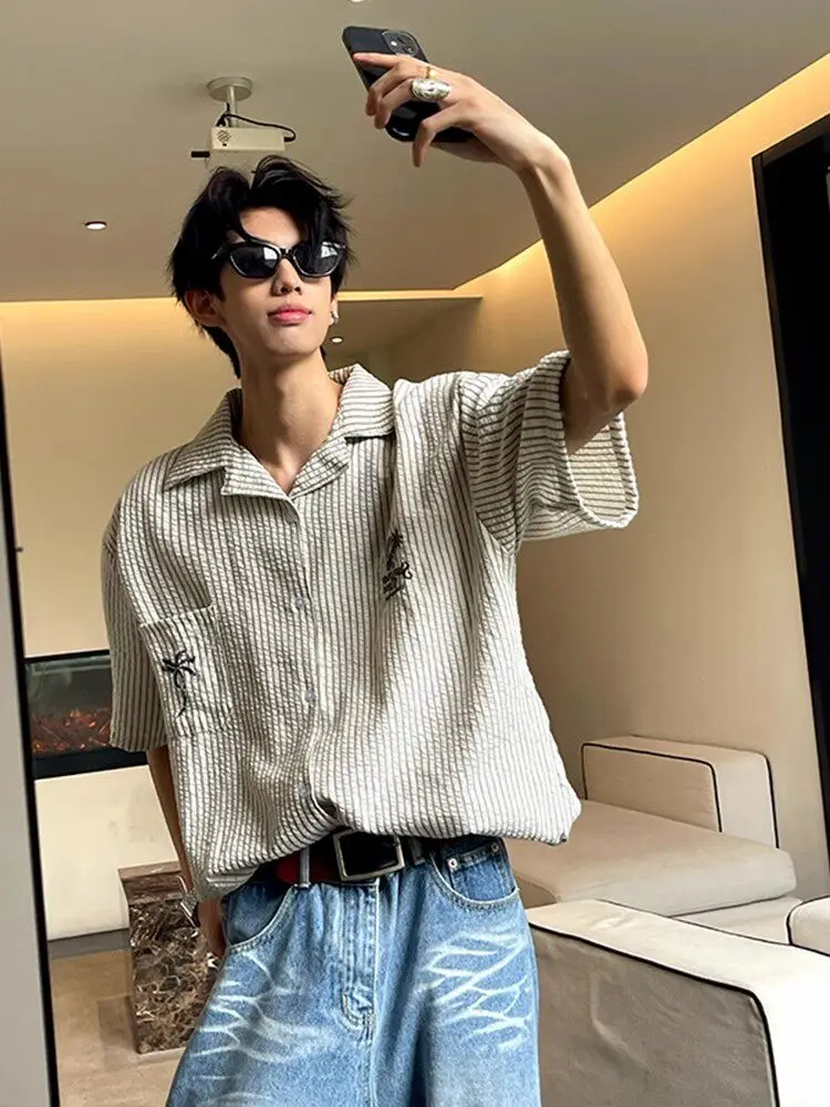 Casual Cuban Collar Short Sleeve Embroidered Stripes Men's Summer Vintage Loose Fashion Shirt Breathable Youth Popular Shirt
Casual Cuban Collar Short Sleeve Embroidered Stripes Men's Summer Vintage Loose Fashion Shirt Breathable Youth Popular Shirt
