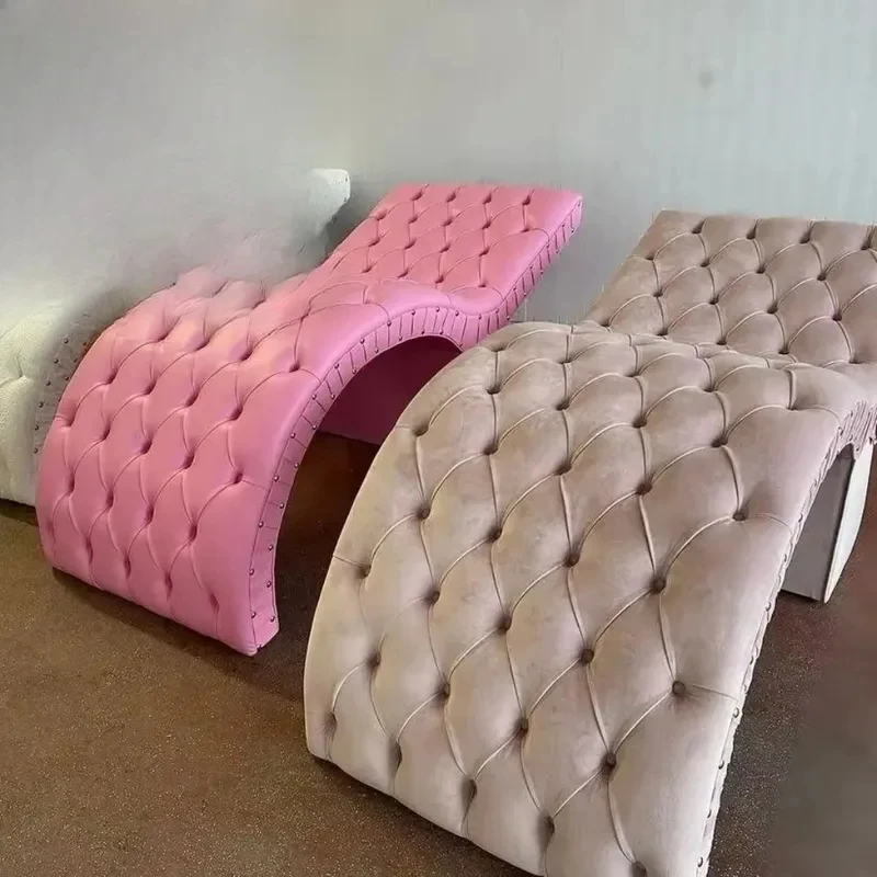 Massage Table S-Shape Beauty Bed Professional Spa Table Salon Equipment
Massage Table S-Shape Beauty Bed Professional Spa Table Salon Equipment